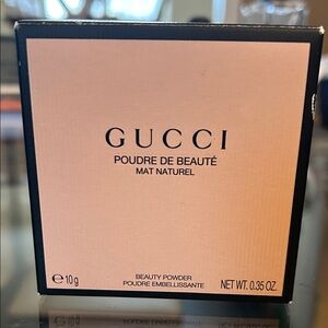 Gucci Poudre De Beauté in Elegant Peach